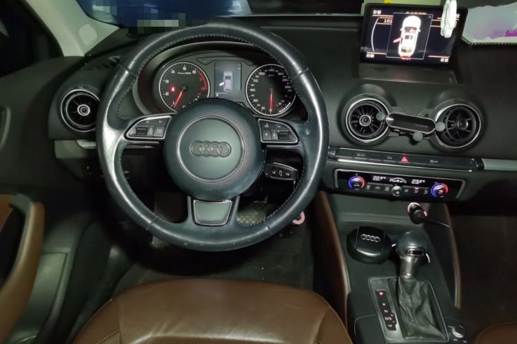 Used Audi A3 2014 Sportback 35 TFSI Automatic Comfort Model Steering Wheel