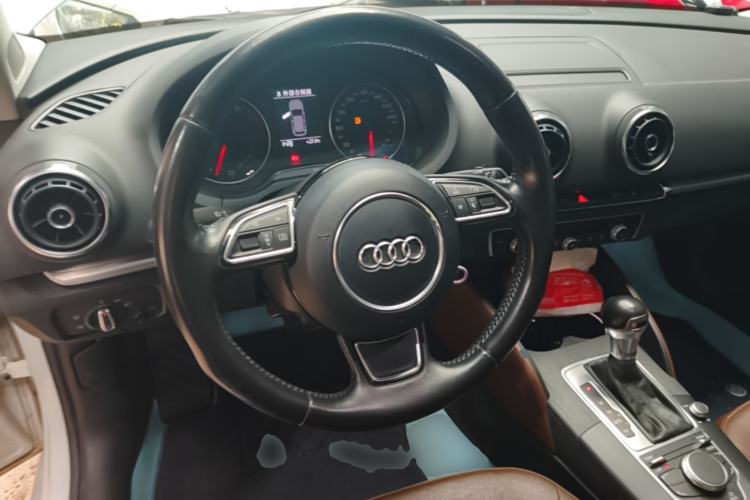 Used Audi A3 2014 Sportback 35 TFSI Automatic Comfort Model Steering Wheel