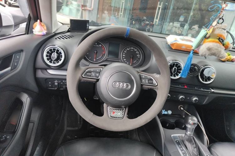 Used Audi A3 2014 Sportback 35 TFSI Automatic Style Edition Steering Wheel