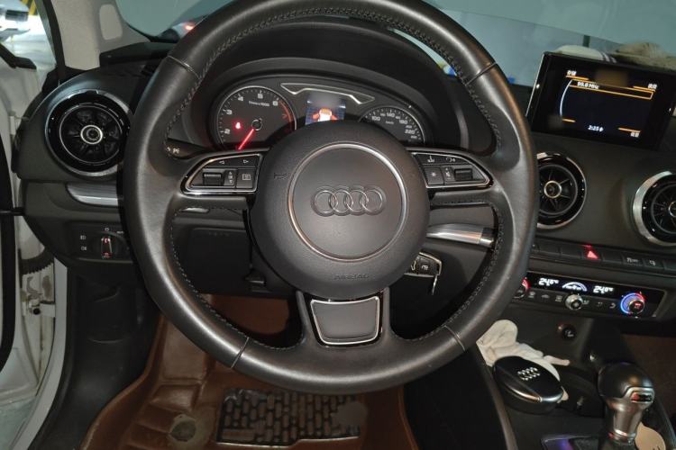 Used Audi A3 2014 Sportback 40 TFSI S line Comfort Model Steering Wheel