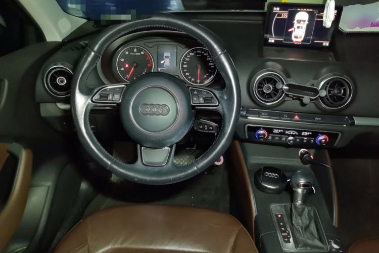 Used Audi A3 2014 Sportback 35 TFSI Automatic Comfort Model Steering Wheel