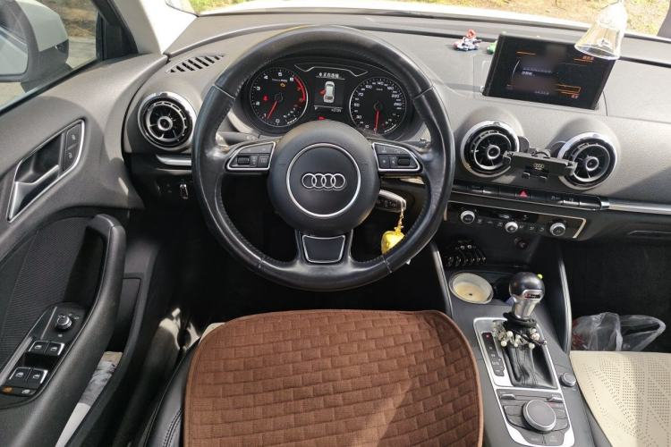 Used Audi A3 2014 Sportback 40 TFSI S line Comfort Model Steering Wheel