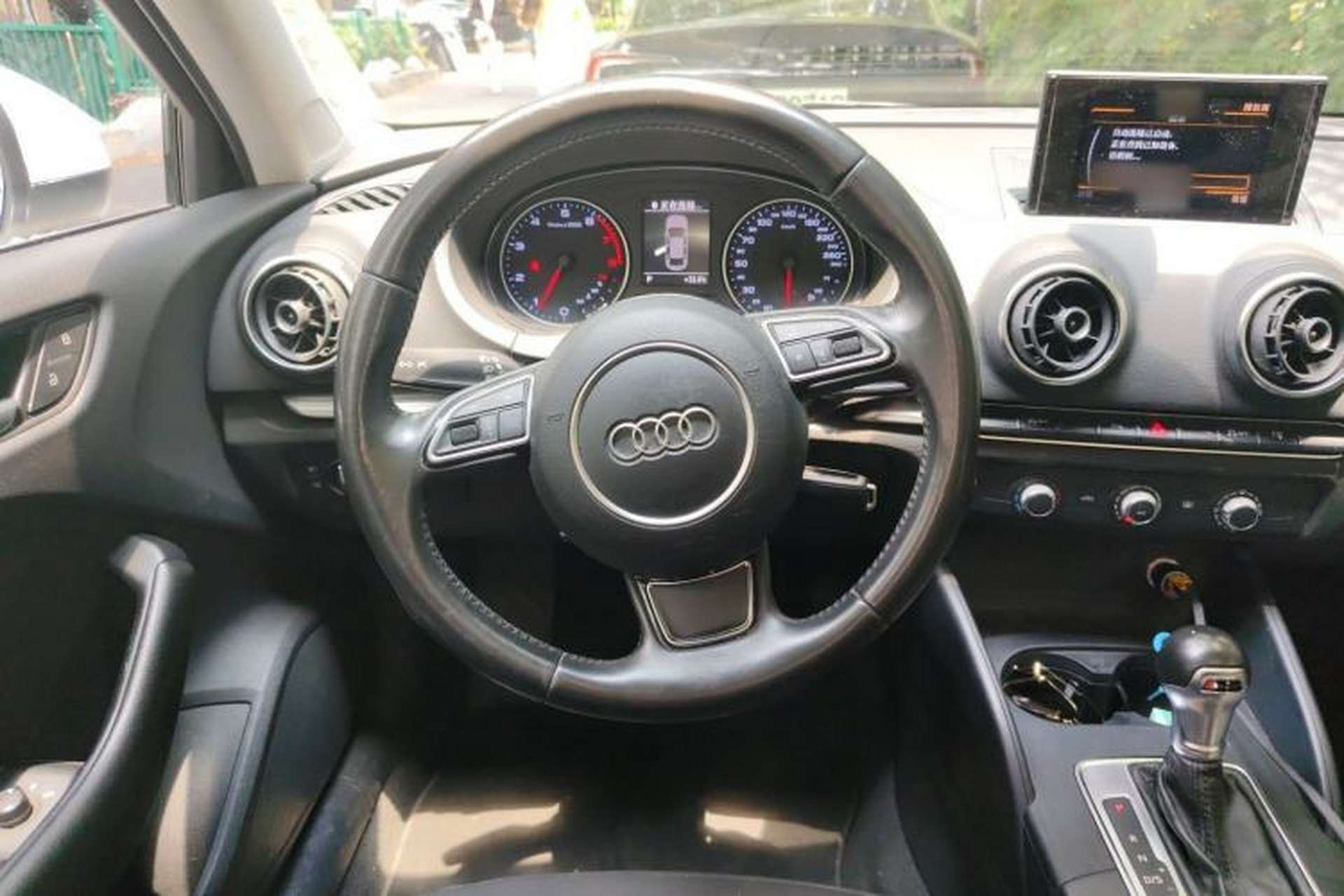 Used Audi A3 2014 Limousine 35 TFSI Automatic Fashion Model Steering Wheel