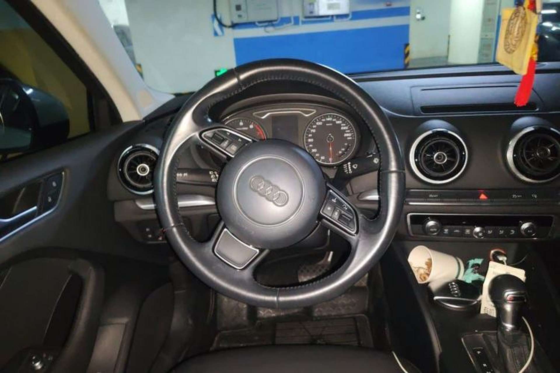 Used Audi A3 2014 Limousine 40 TFSI S line Comfort Model Steering Wheel