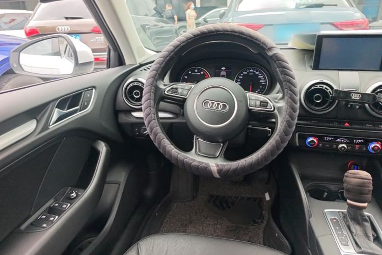 Used Audi A3 2014 Sportback 35 TFSI Automatic Comfort Model Steering Wheel