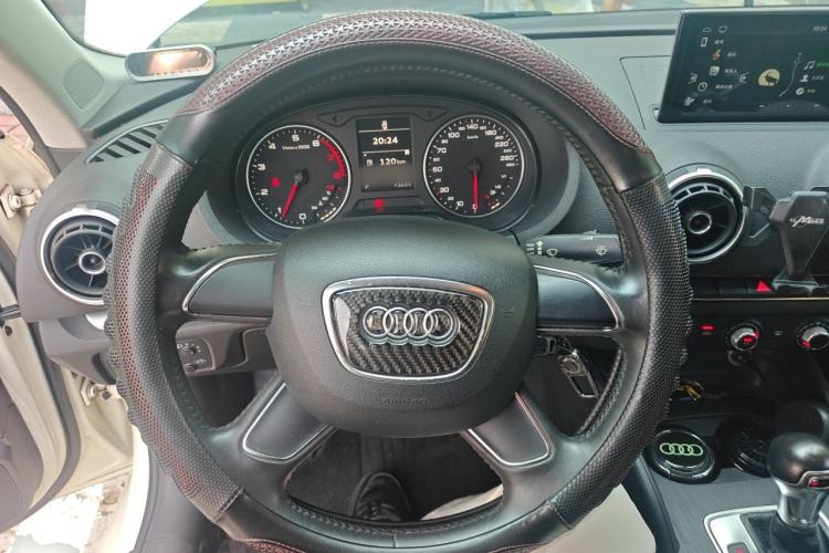 Used Audi A3 2014 Limousine 35 TFSI Automatic Advanced Model Steering Wheel