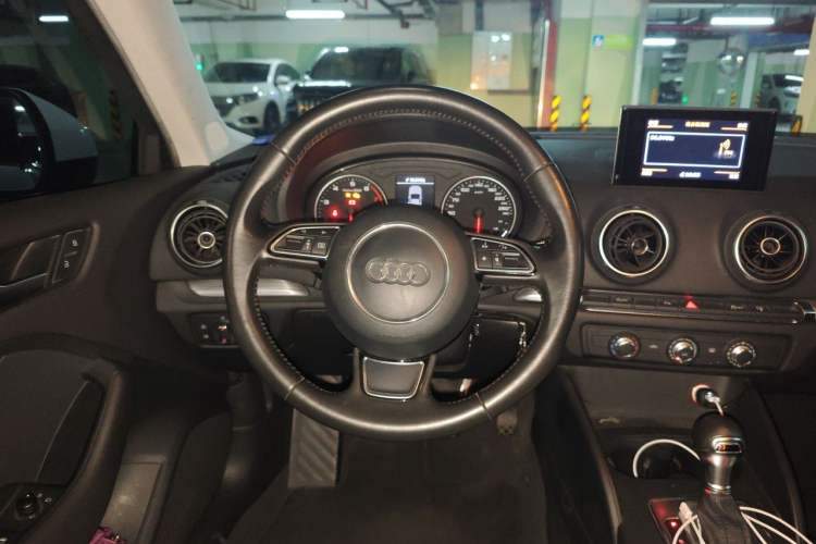 Used Audi A3 2014 Sportback 35 TFSI Automatic Style Edition Steering Wheel