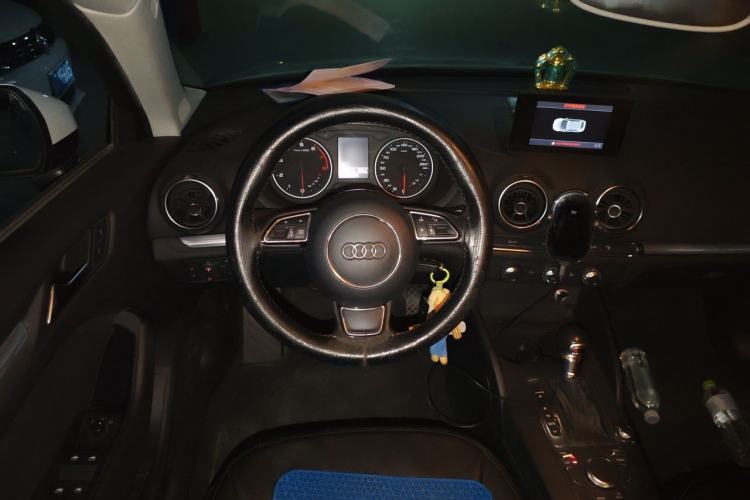 Used Audi A3 2014 Sportback 35 TFSI Automatic Style Edition Steering Wheel