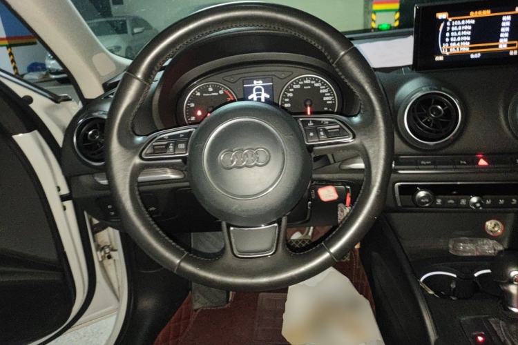 Used Audi A3 2014 Sportback 35 TFSI Automatic Comfort Model Steering Wheel