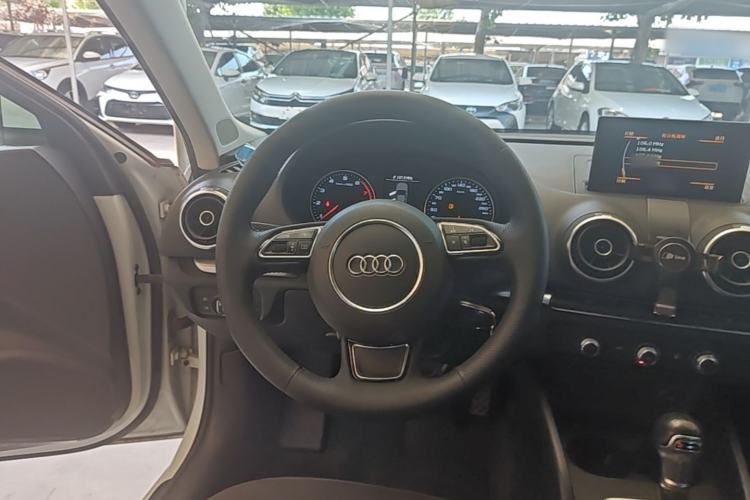 Used Audi A3 2014 Sportback 35 TFSI Automatic Style Edition Steering Wheel