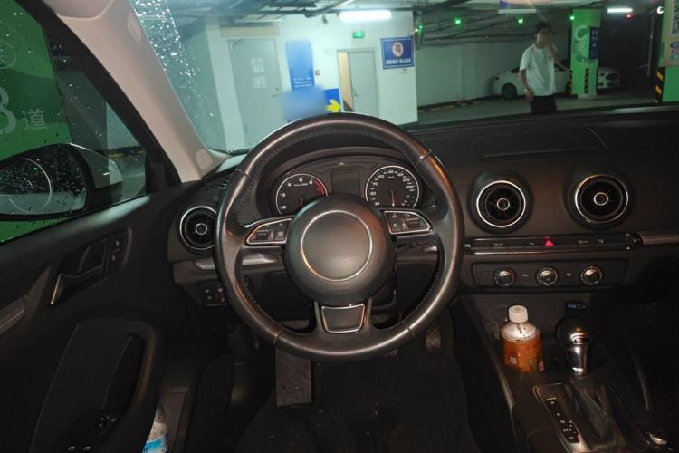 Used Audi A3 2014 Sportback 35 TFSI Automatic Style Edition Steering Wheel