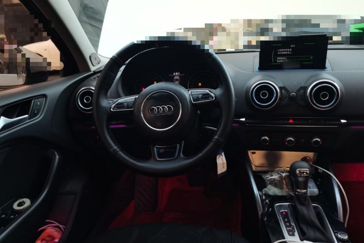 Used Audi A3 2014 Limousine 35 TFSI Automatic Fashion Model Steering Wheel
