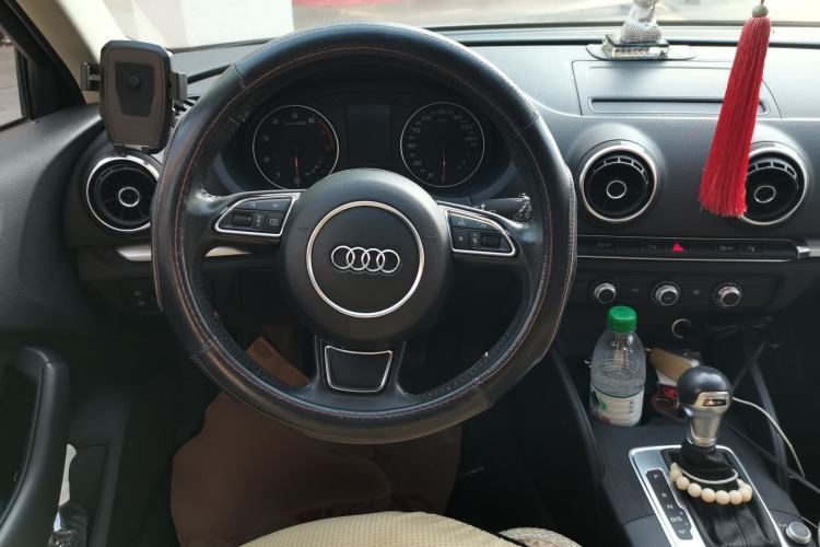 Used Audi A3 2014 Sportback 35 TFSI Automatic Style Edition Steering Wheel