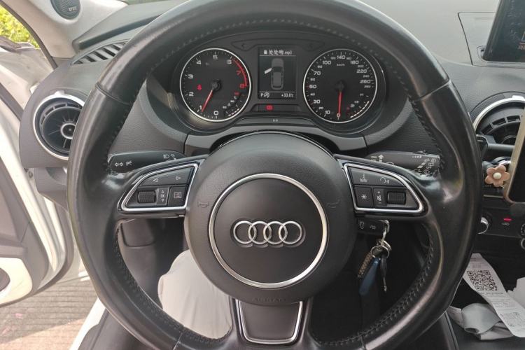 Used Audi A3 2014 Sportback 35 TFSI Automatic Style Edition Steering Wheel