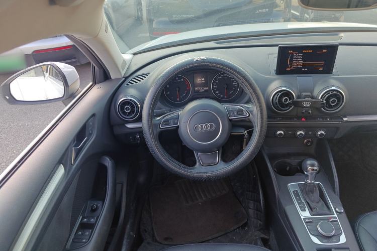 Used Audi A3 2014 Sportback 35 TFSI Automatic Style Edition Steering Wheel