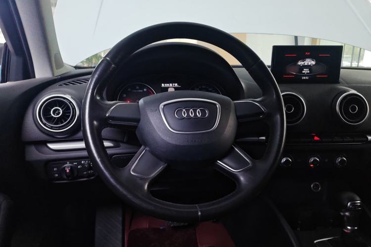 Used Audi A3 2014 Limousine 35 TFSI Automatic Advanced Model Steering Wheel