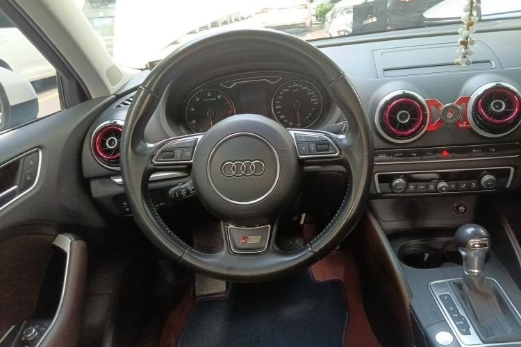 Used Audi A3 2014 Sportback 40 TFSI S line Luxury Model Steering Wheel