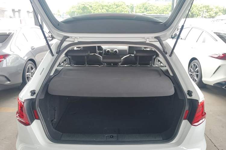 Used Audi A3 2014 Sportback 35 TFSI Automatic Comfort Model Trunk
