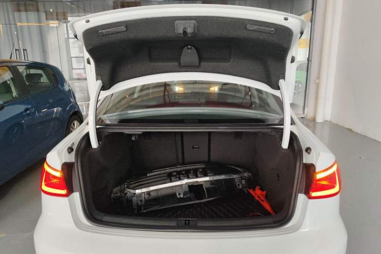 Used Audi A3 2014 Limousine 40 TFSI S line Luxury Model Trunk
