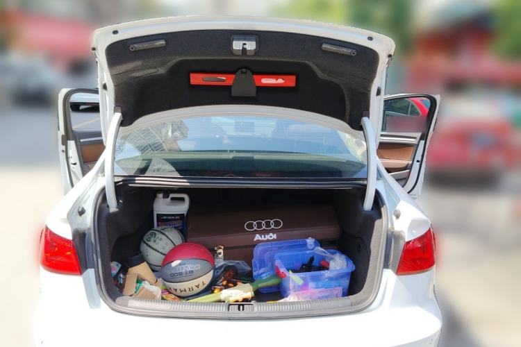 Used Audi A3 2014 Limousine 35 TFSI Automatic Comfort Model Trunk