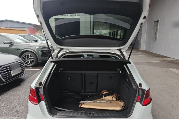 Used Audi A3 2014 Sportback 35 TFSI Automatic Style Edition Trunk