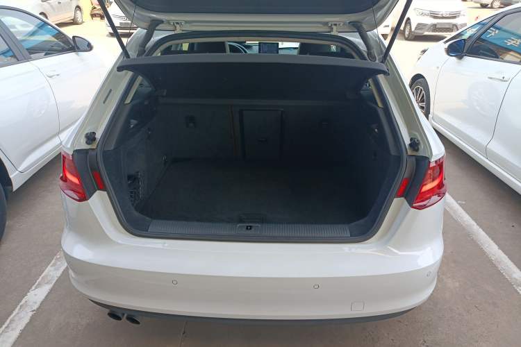 Used Audi A3 2014 Sportback 35 TFSI Automatic Comfort Model Trunk