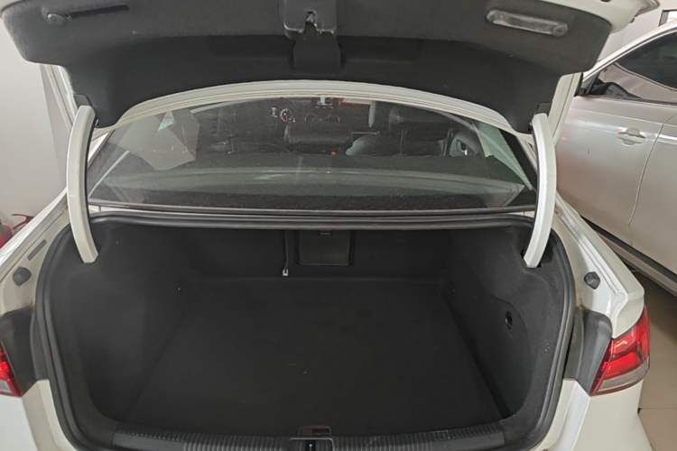 Used Audi A3 2014 Limousine 35 TFSI Automatic Advanced Model Trunk