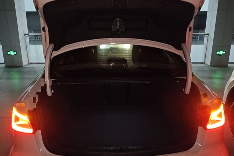 Used Audi A3 2014 Limousine 40 TFSI S line Comfort Model Trunk