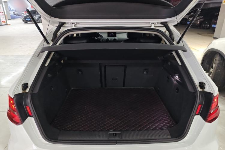 Used Audi A3 2014 Sportback 35 TFSI Automatic Style Edition Trunk