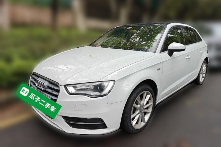Used Audi A3 2014 Sportback 35 TFSI Automatic Comfort Model Guazi used car, China used car export, Used car for sale, Used cars, Cheapest cars for sale