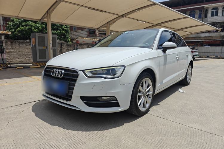 Gebrauchter Audi A3 2014 Sportback 35 TFSI Automatic Comfort Model Guazi used car, China used car export, Used car for sale, Used  cars, Cheapest cars for sale