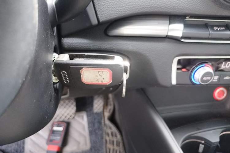 Used Audi A3 2014 Sportback 35 TFSI Automatic Comfort Model Vehicle Key