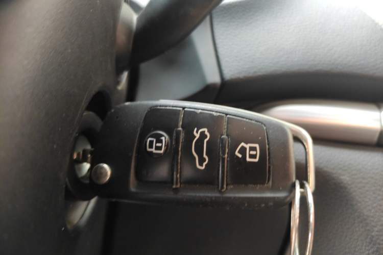 Used Audi A3 2014 Limousine 35 TFSI Automatic Comfort Model Vehicle Key
