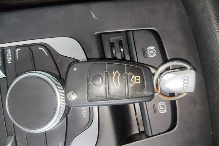 Used Audi A3 2014 Sportback 35 TFSI Automatic Style Edition Vehicle Key