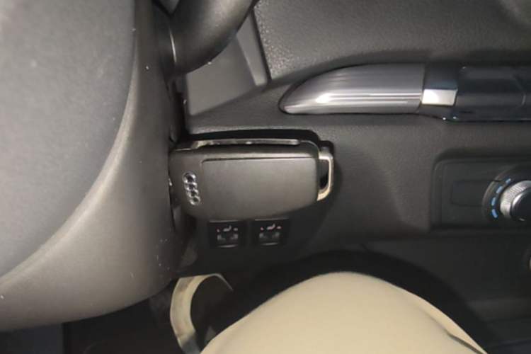Used Audi A3 2014 Limousine 35 TFSI Automatic Fashion Model Vehicle Key