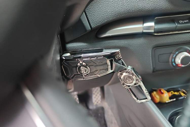 Used Audi A3 2014 Limousine 35 TFSI Automatic Advanced Model Vehicle Key