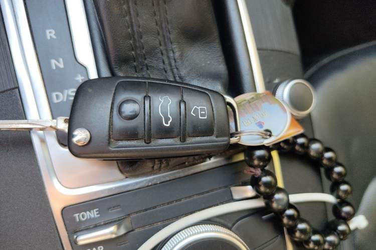 Used Audi A3 2014 Limousine 35 TFSI Automatic Comfort Model Vehicle Key