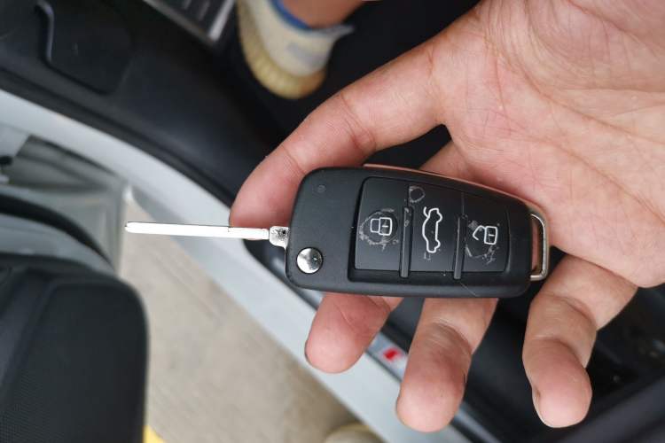 Used Audi A3 2014 Limousine 40 TFSI S line Comfort Model Vehicle Key