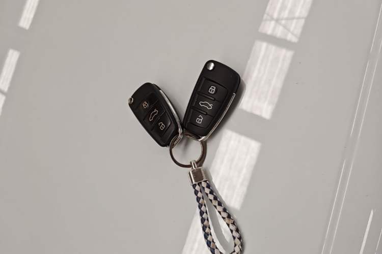 Used Audi A3 2014 Limousine 35 TFSI Automatic Advanced Model Vehicle Key