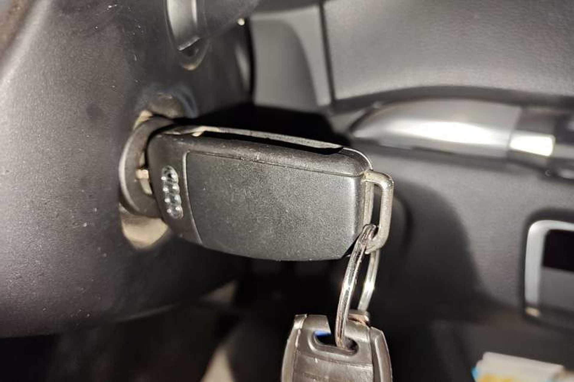 Used Audi A3 2014 Limousine 35 TFSI Automatic Comfort Model Vehicle Key