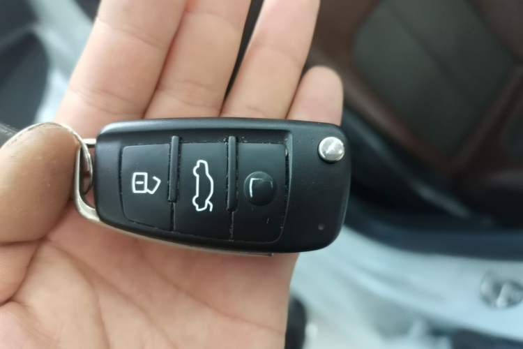 Used Audi A3 2014 Limousine 40 TFSI S line Comfort Model Vehicle Key