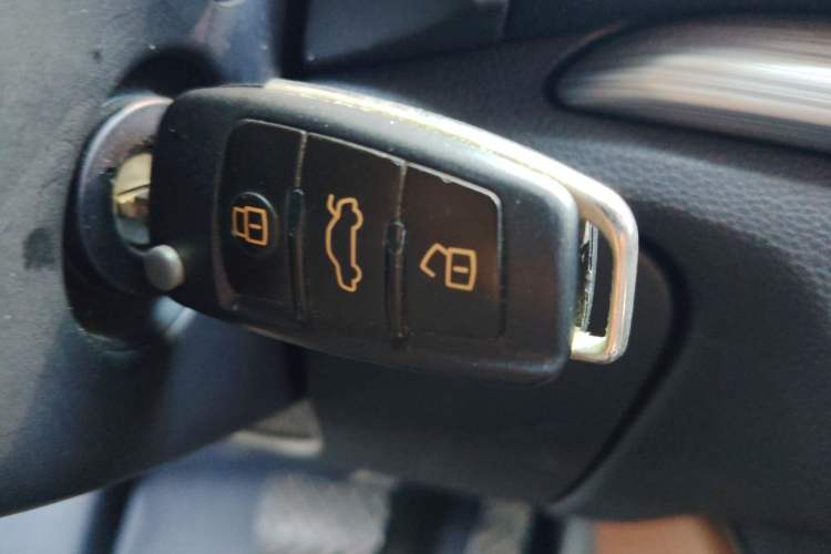 Used Audi A3 2014 Sportback 35 TFSI Automatic Comfort Model Vehicle Key