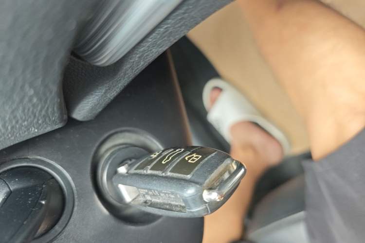 Used Audi A3 2014 Limousine 35 TFSI Automatic Comfort Model Vehicle Key