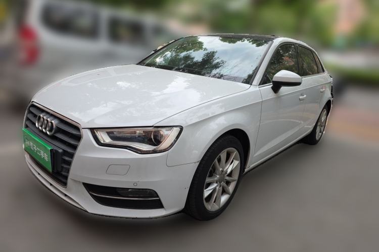 Used Audi A3 2014 Sportback 35 TFSI Automatic Comfort Model Guazi used car, China used car export, Used car for sale, Used Audi cars, Cheapest cars for sale
