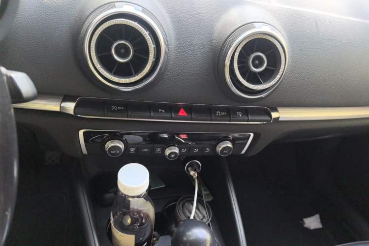 Used Audi A3 2014 Sportback 35 TFSI Automatic Comfort Model Audio And AC Panel