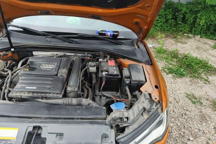 Used Audi A3 2014 Limousine 35 TFSI Automatic Fashion Model Engine Bay Left