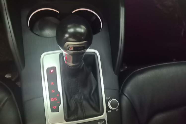 Used Audi A3 2014 Sportback 35 TFSI Automatic Comfort Model Gear Lever
