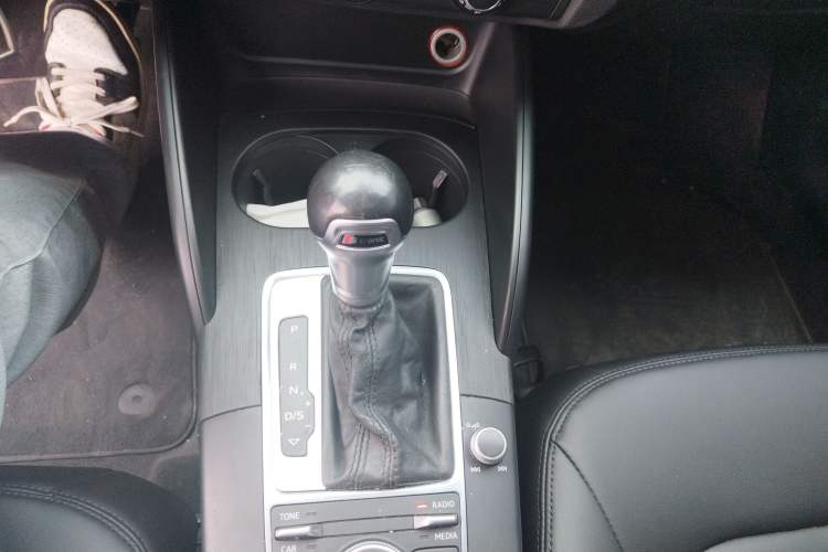 Used Audi A3 2014 Sportback 35 TFSI Automatic Style Edition Gear Lever