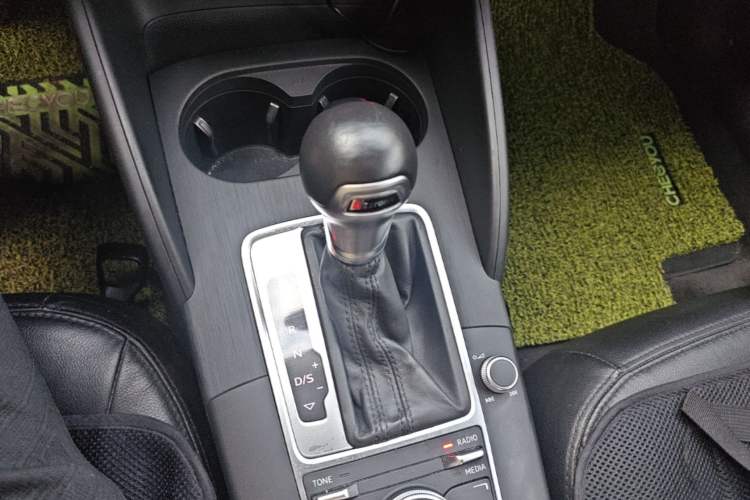 Used Audi A3 2014 Sportback 35 TFSI Automatic Ambition Edition Gear Lever