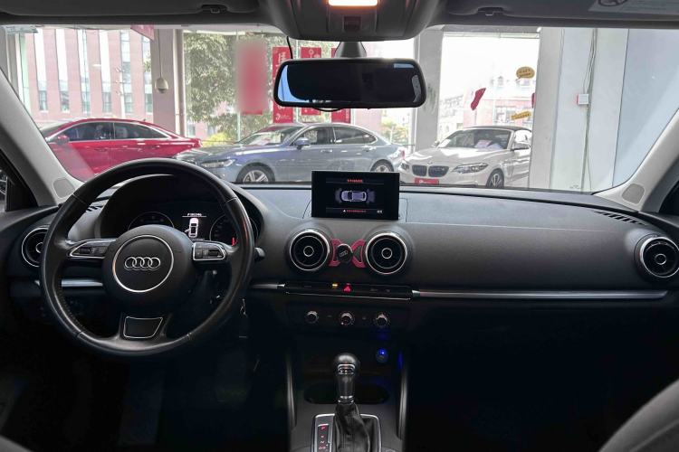 Used Audi A3 2014 Sportback 35 TFSI Automatic Style Edition Interior 5
